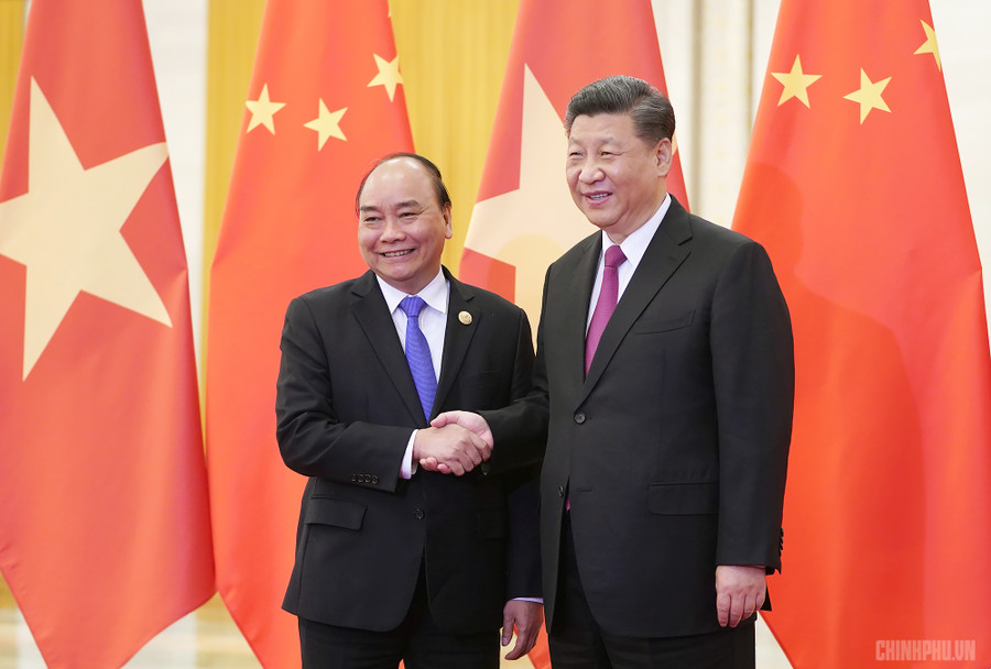 Thủ tướng Nguyễn Xuân Phúc và Tổng Bí thư, Chủ tịch Trung Quốc Tập Cận Bình. Ảnh: VGP/Quang Hiếu Thủ tướng Nguyễn Xuân Phúc và Tổng Bí thư, Chủ tịch Trung Quốc Tập Cận Bình. Ảnh: VGP/Quang Hiếu