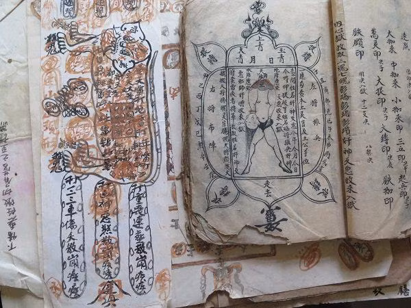 chuyen sang nha moi, ngheo may thi ngheo cung tuyet doi dung lai 4 thu nay keo ton tho - 3