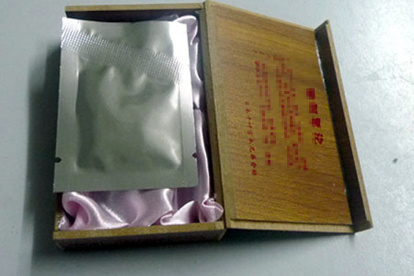 Trinh tiết giá 550 nghìn và bí mật đáng sợ của cô dâu trong đêm tân hôn