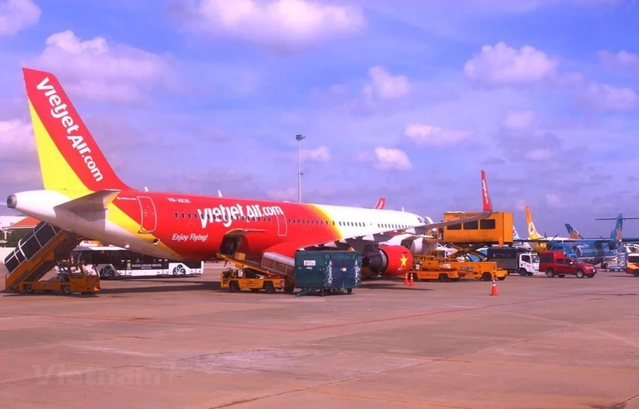 Tàu bay của hãng hàng không Vietjet Air bị bong hỏng ốp cánh sau khi hạ xuống sân bay Cát Bi đã được niêm phong ngay sau đó để phục vụ công tác điều tra, làm rõ nguyên nhân xảy ra sự cố.