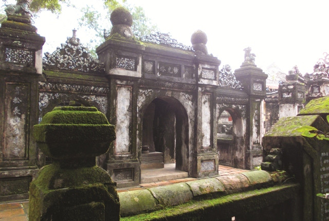 Cổng chùa Từ Hiếu