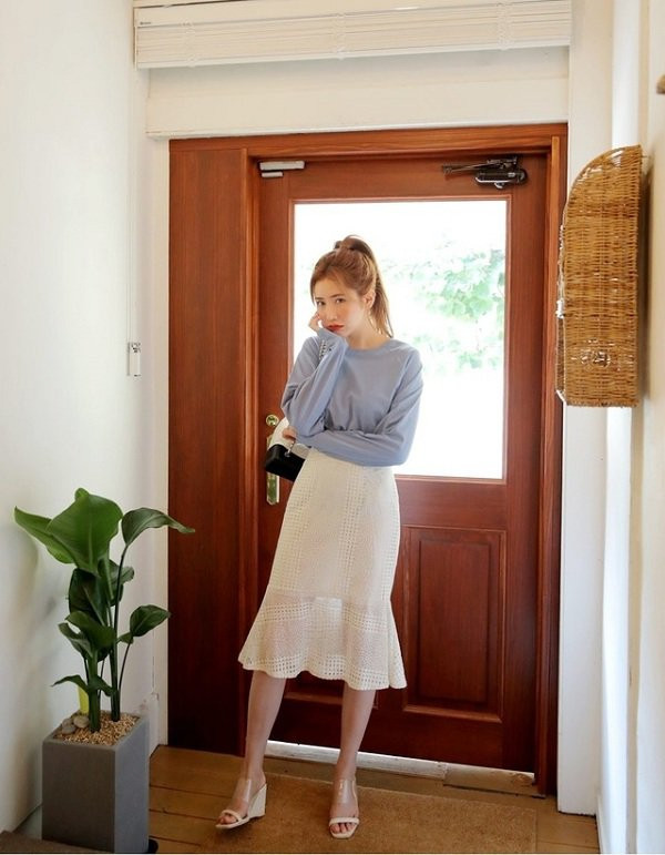 Gợi ý trang phục ngày lạnh giúp chị em có vẻ ngoài sành điệu ảnh 12 di choi ngay lanh, day la nhung goi y trang phuc giup chi em co duoc ve ngoai sanh dieu - 13