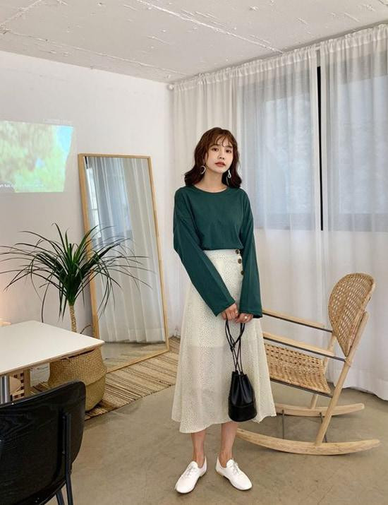 Gợi ý trang phục ngày lạnh giúp chị em có vẻ ngoài sành điệu ảnh 15 di choi ngay lanh, day la nhung goi y trang phuc giup chi em co duoc ve ngoai sanh dieu - 16