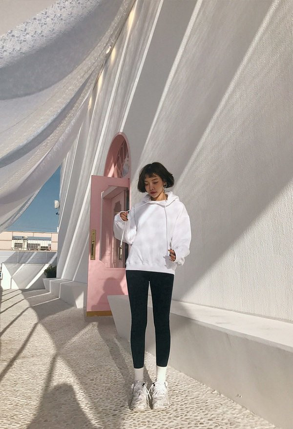 Gợi ý trang phục ngày lạnh giúp chị em có vẻ ngoài sành điệu ảnh 5 di choi ngay lanh, day la nhung goi y trang phuc giup chi em co duoc ve ngoai sanh dieu - 6