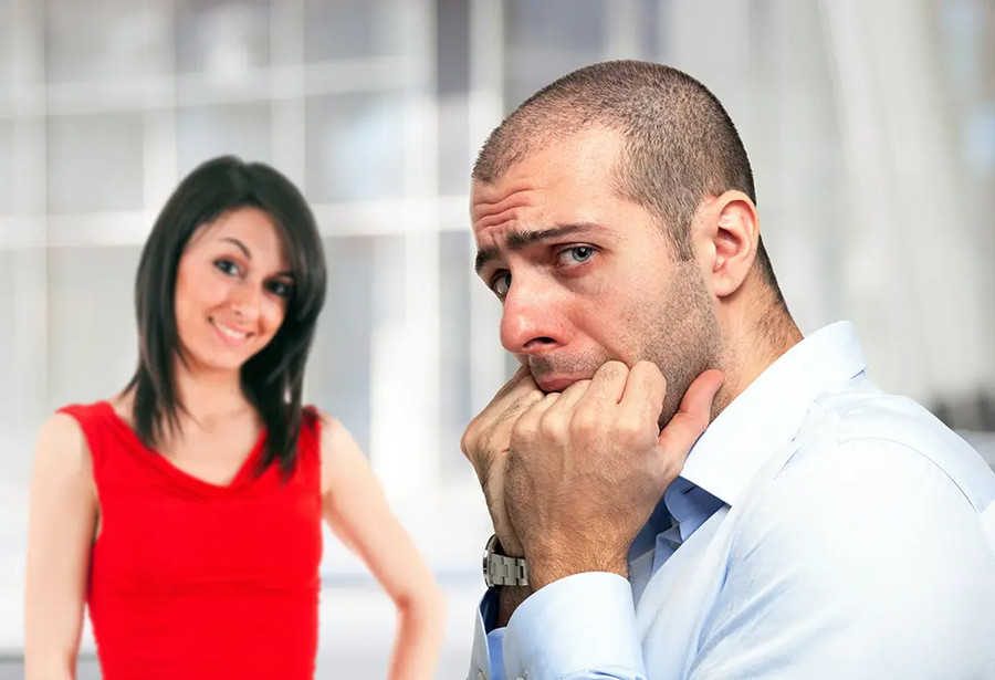 Trong mắt đàn ông, phụ nữ gợi cảm nhất là khi họ có thể vui vẻ mà không cần đàn ông. (Ảnh: ITN). Trong mắt đàn ông, phụ nữ gợi cảm nhất là khi họ có thể vui vẻ mà không cần đàn ông. (Ảnh: ITN).
