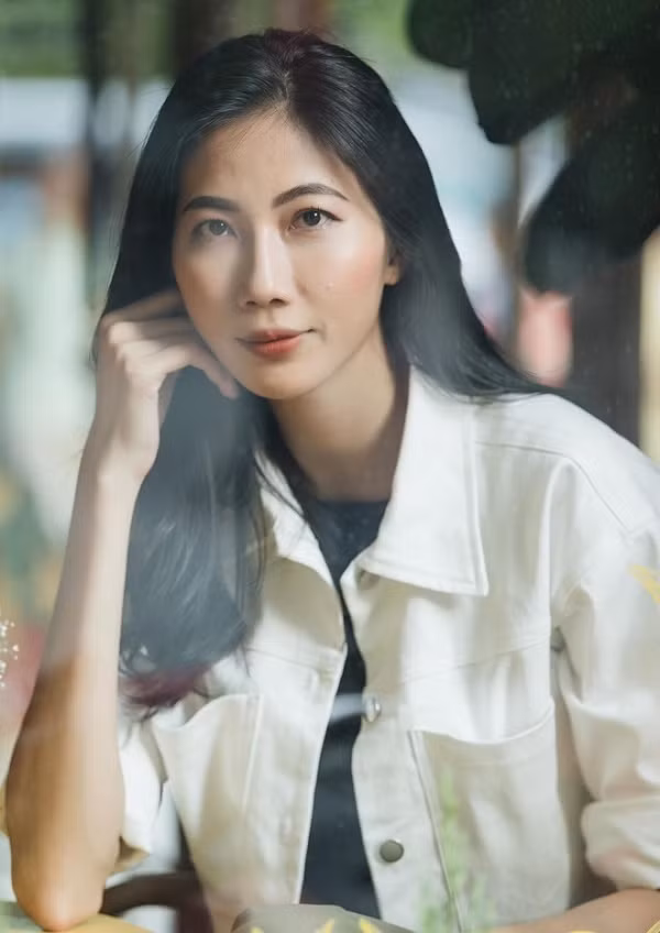 Cuộc sống của người mẫu siêu gầy Cao Ngân giờ ra sao?