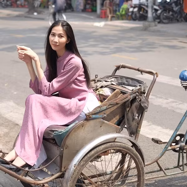 Cuộc sống của người mẫu siêu gầy Cao Ngân giờ ra sao?