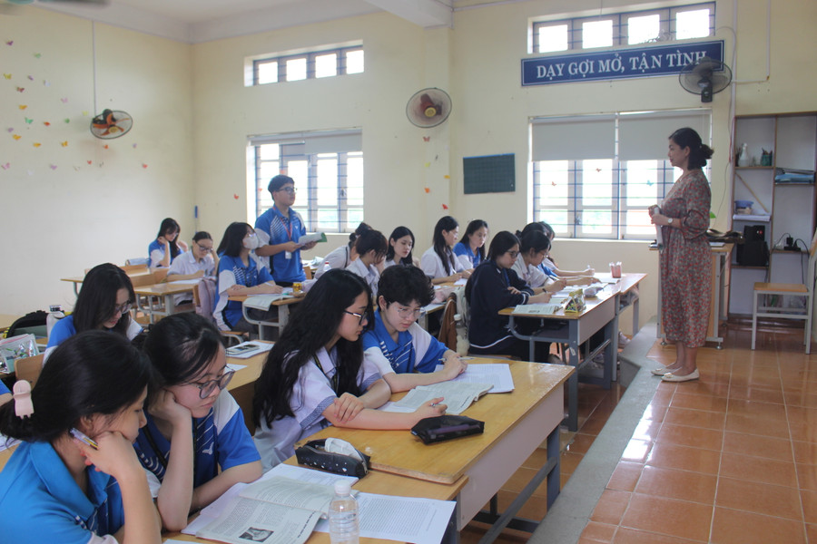 Việc tuyển chọn, bồi dưỡng học sinh giỏi đã giúp địa phương ngày càng đáp ứng mục tiêu đào tạo nhân lực, bồi dưỡng nhân tài. Việc tuyển chọn, bồi dưỡng học sinh giỏi đã giúp địa phương ngày càng đáp ứng mục tiêu đào tạo nhân lực, bồi dưỡng nhân tài.