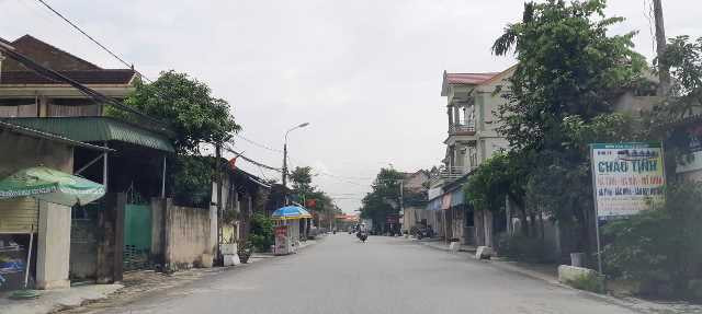 Xã Thiên Lộc, Can Lộc nơi có nhiều người đi XKLĐ bằng con đường bất hợp pháp sang các nước Châu Âu. Xã Thiên Lộc, Can Lộc nơi có nhiều người đi XKLĐ bằng con đường bất hợp pháp sang các nước Châu Âu.