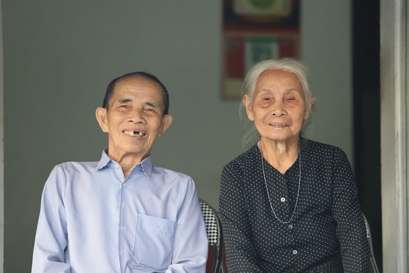 Vợ chồng ông Trần Văn Sơn. Vợ chồng ông Trần Văn Sơn.