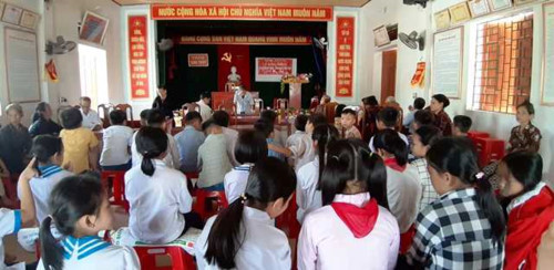 Những buổi học tập tại cơ sở tại các đơn vị TTHTCĐ diễn ra sôi động, thu hút nhiều người. Những buổi học tập tại cơ sở tại các đơn vị TTHTCĐ diễn ra sôi động, thu hút nhiều người.