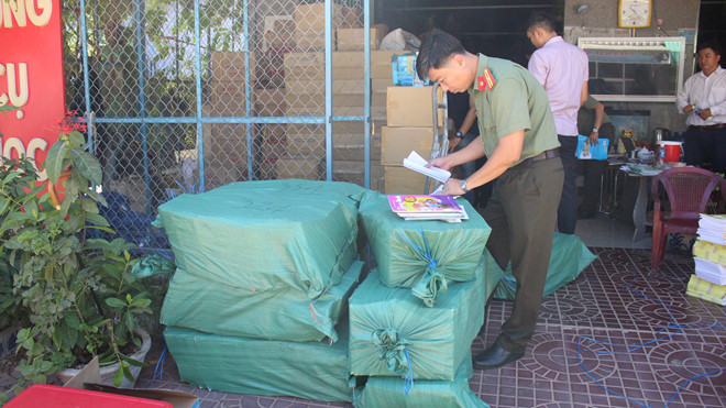 Phát hiện hơn 72.000 sách giáo khoa nghi làm giả - ảnh 2