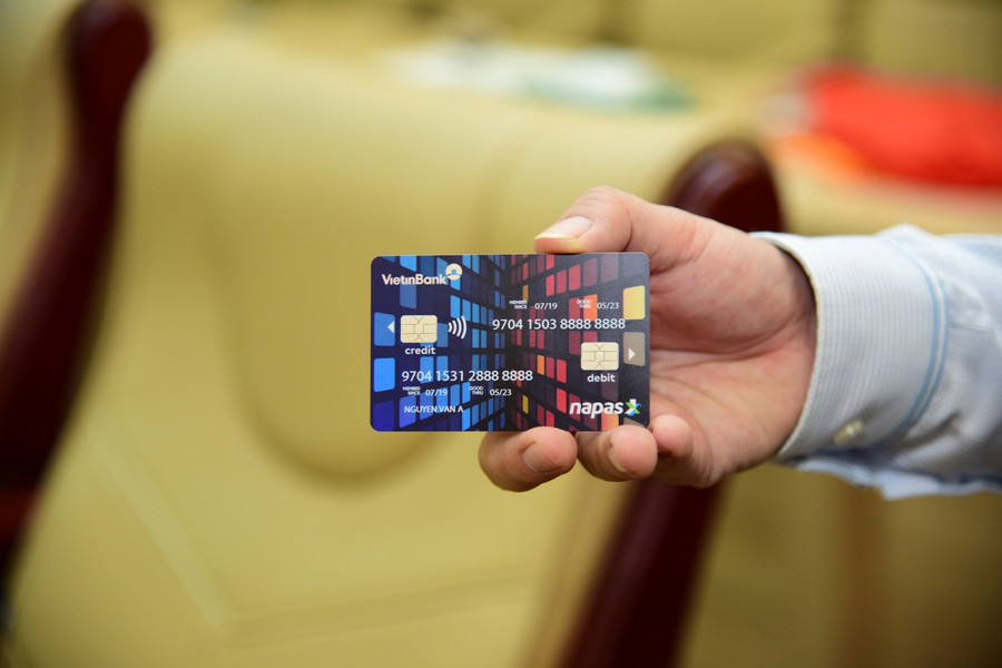 Thẻ 2Card được thiết kế dạng họa tiết 3D mang phong cách trẻ trung hiện đại Thẻ 2Card được thiết kế dạng họa tiết 3D mang phong cách trẻ trung hiện đại