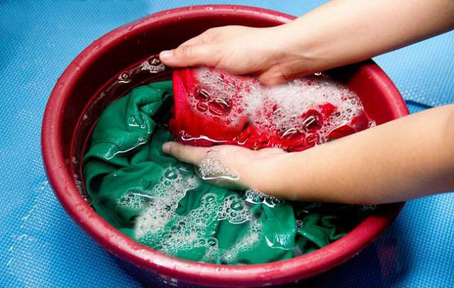 Cách làm sạch nhựa mít dính vào tay, áo quần, dao cực gọn gàng và nhanh - Hình 4