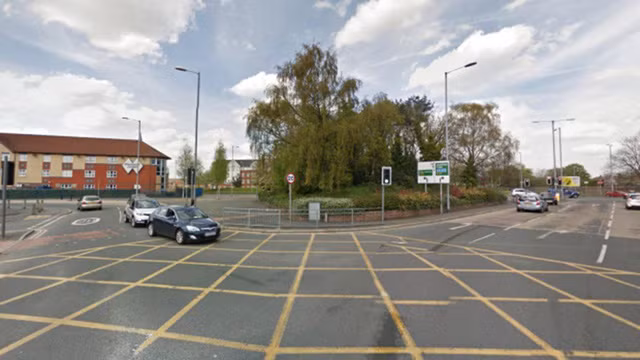 Vụ việc diễn ra trên đoạn giao giữa đường Mount và Kirkmanshulme Lane