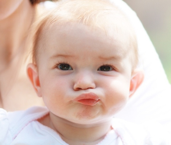 Mẹo đoán ý muốn của bé sơ sinh thông qua biểu hiện