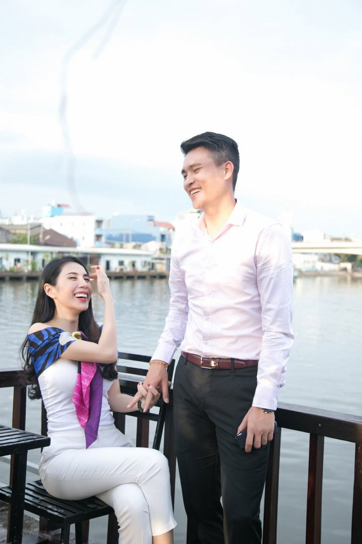 Câu chuyện tình yêu của Công Vinh - Thủy Tiên lên sóng truyền hình Mỹ Cau chuyẹn tình yeu của Cong Vinh - Thuy Tien len song truyen hinh My