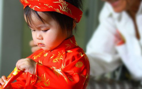 Muốn con trân trọng tiền lì xì, bố mẹ cần giải thích rõ ý nghĩa và nguồn gốc khoản tiền này ảnh 2 Muốn con trân trọng tiền lì xì, bố mẹ cần giải thích rõ ý nghĩa và nguồn gốc khoản tiền này ảnh 2