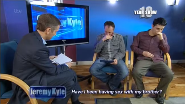 Dẫn người yêu về nhà ra mắt gia đình, chàng trai không ngờ đó là "người quen" của mẹ và biết ra câu chuyện khiến anh bàng hoàng - Ảnh 3.