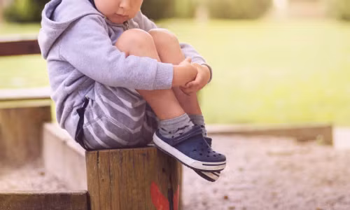 bo-me-bao-ve-thai-qua-bien-con-thanh-tre-cham-phat-trien