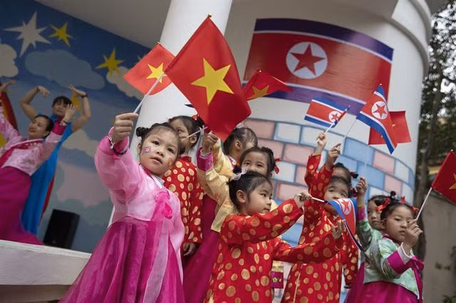 Những khuôn hình đẹp thanh bình của Việt Nam trên báo Hàn Quốc