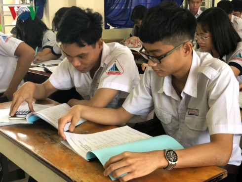 tphcm so hoc sinh dang ky thi danh gia nang luc tang dot bien hinh 2