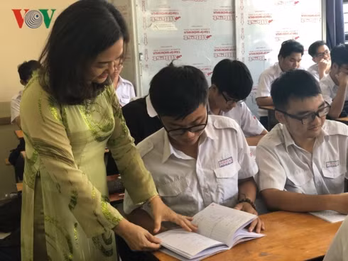 tphcm so hoc sinh dang ky thi danh gia nang luc tang dot bien hinh 1