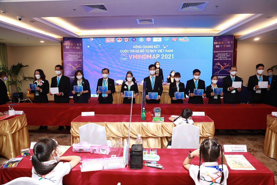 Trao 36 giải thưởng cuộc thi “Vietnam Mind Map Championship 2021”