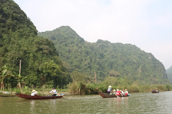 Những hình ảnh chưa từng thấy tại lễ hội chùa Hương