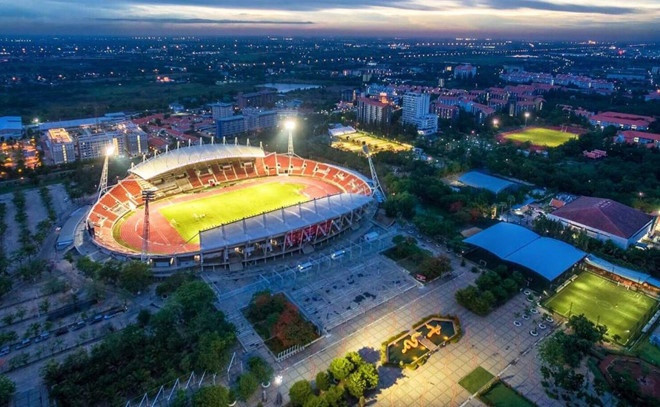 Sân Thammasat, nơi sẽ diễn ra trận "đại chiến" giữa chủ nhà Thái Lan và VN Sân Thammasat, nơi sẽ diễn ra trận "đại chiến" giữa chủ nhà Thái Lan và VN