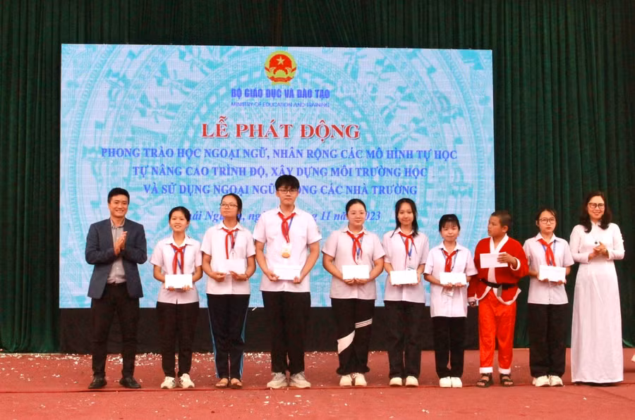 Bộ Giáo dục và đào tạo phát động phong trào học Ngoại ngữ tại Thái Nguyên.