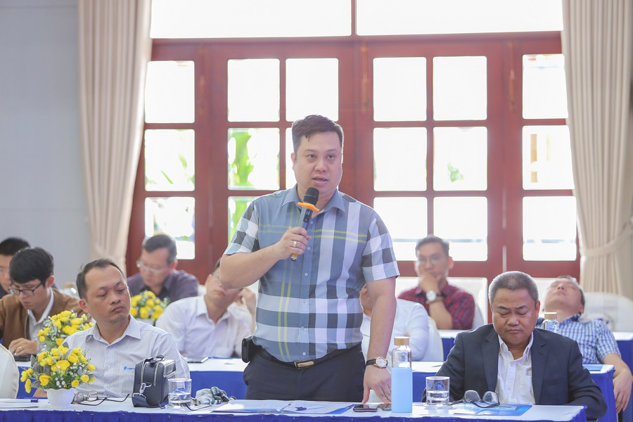 PGS.TS Nguyễn Đức Trung, Phó hiệu trưởng phụ trách Trường ĐH Ngân hàng TPHCM nêu ý kiến tại tọa đàm.