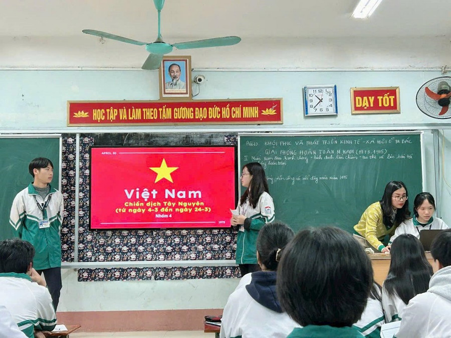 Các trường trên địa bàn chuẩn bị tốt kiến thức cho học sinh trước khi thi. Các trường trên địa bàn chuẩn bị tốt kiến thức cho học sinh trước khi thi.