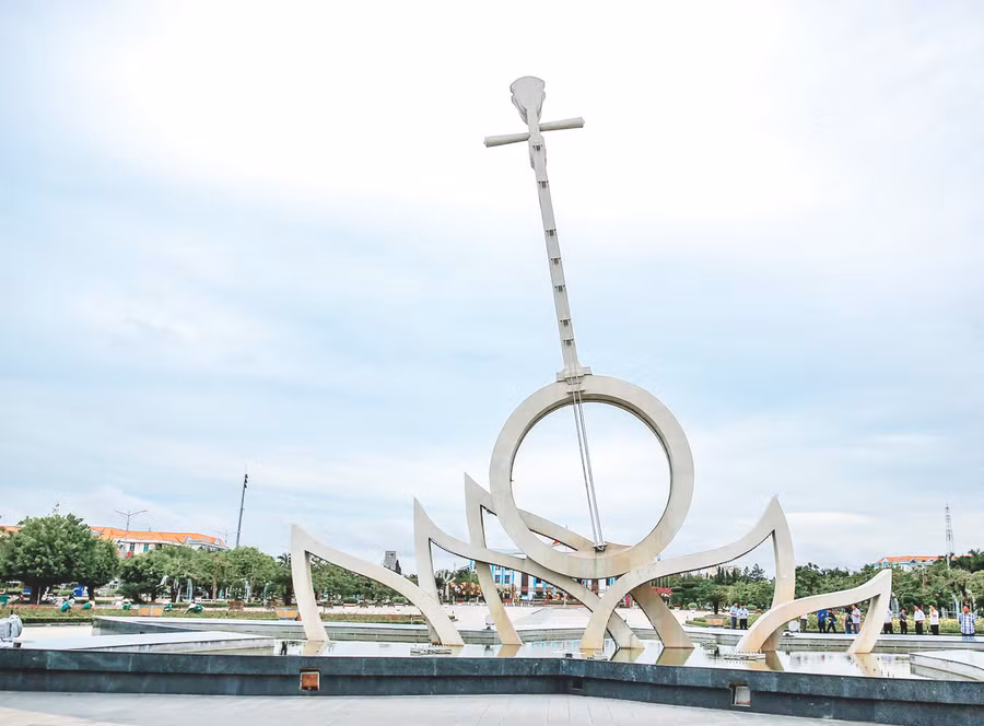 “Về phương Nam lắng nghe cung đàn...” ảnh 1 “Về phương Nam lắng nghe cung đàn...” ảnh 1