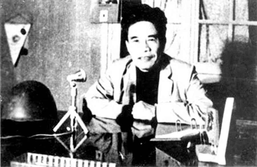 GS Tạ Quang Bửu, một trong những người sáng lập Trường Thanh niên Tiền tuyến. GS Tạ Quang Bửu, một trong những người sáng lập Trường Thanh niên Tiền tuyến.