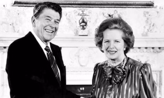 Tổng thống Mỹ Reagan và Thủ tướng Anh Thatcher được cho là đã gây ra hiệu ứng đánh giá thấp vai trò giáo viên cũng như tổ chức công đoàn nhà giáo, gây tác động đến tận ngày nay trong xã hội