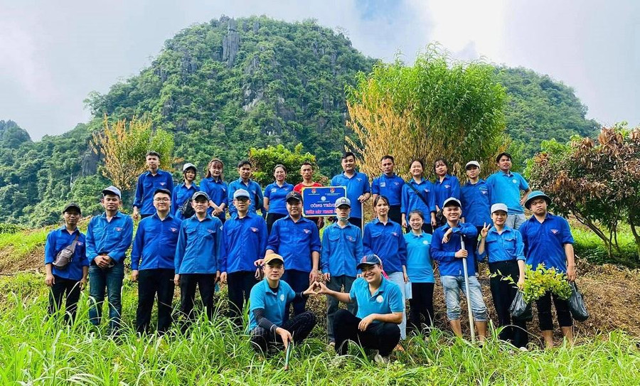 Các phong trào do Đoàn thanh niên, Hội sinh viên phát động đã thu hút được sự tham gia của đông đảo sinh viên nhà trường.