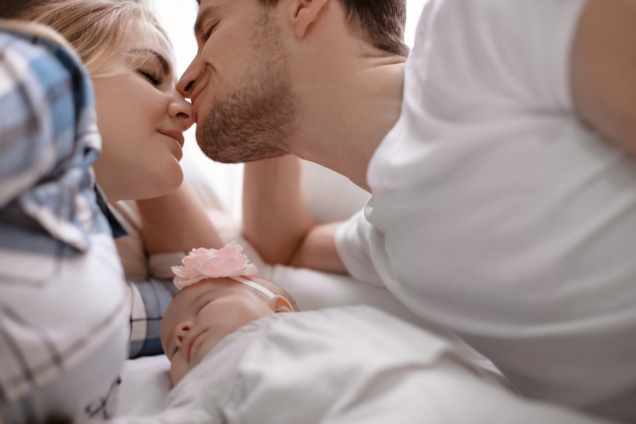 Sau khi sinh, người phụ nữ nên giữ vệ sinh đúng cách cả trước và sau khi quan hệ tình dục. (Ảnh: ITN)