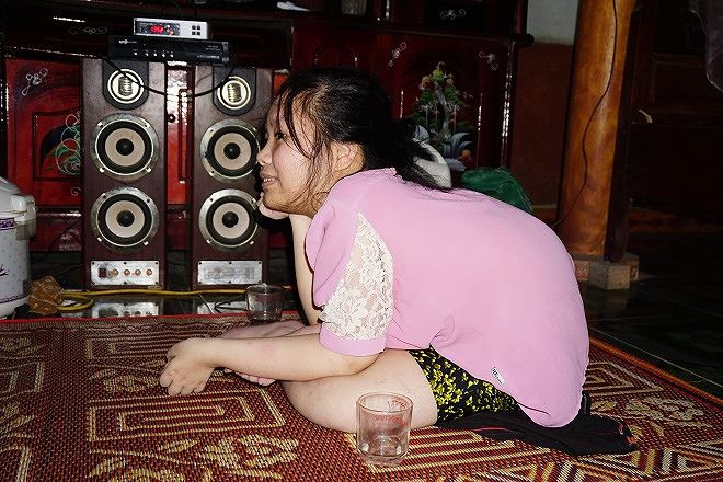 Em Sương tạm gác giấc mơ đi học 1 năm để đợi em trai Em Sương tạm gác giấc mơ đi học 1 năm để đợi em trai