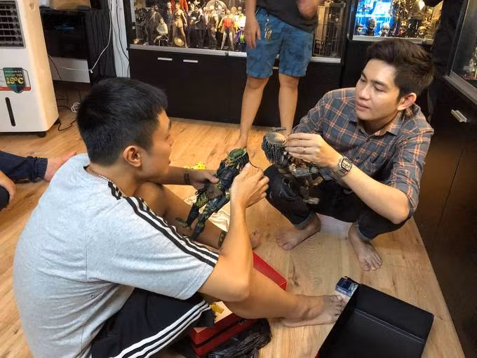 Thú chơi siêu nhân bạc triệu của những người đàn ông