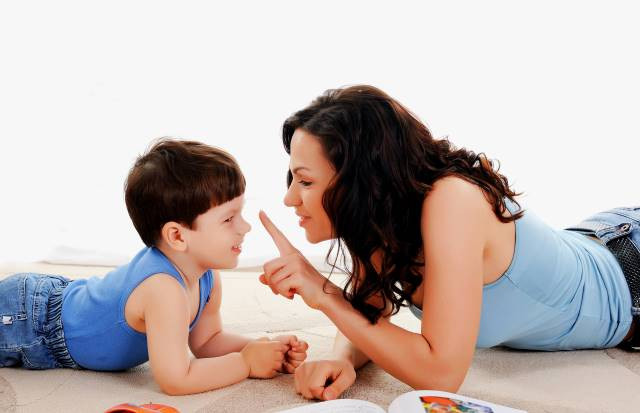 Để khỏi phải bù đầu, vì con "khủng hoảng tuổi lên hai"