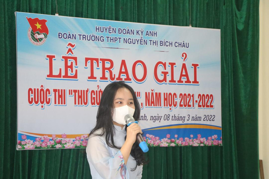 Chương trình đã được thưởng thức nhiều tiết mục văn nghệ đặc sắc. Chương trình đã được thưởng thức nhiều tiết mục văn nghệ đặc sắc.