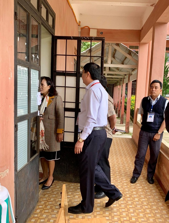 Đoàn công tác kiểm tra phòng ốc chấm thi, niêm phong các phòng chấm và công tác đảm bảo an ninh