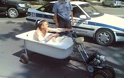 cuoi-te-ghe-16-1-ly-do-con-gai-thich-mac-jean-rach-2-3