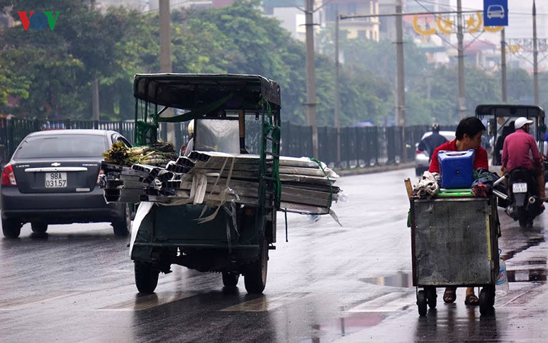 hà nội có quản được xe ba bánh? hình 2 ha noi co quan duoc xe ba banh? hinh 2