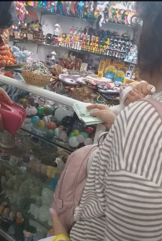 Đà Nẵng: Công khai mua bán hàng hóa bằng ngoại tệ - 2