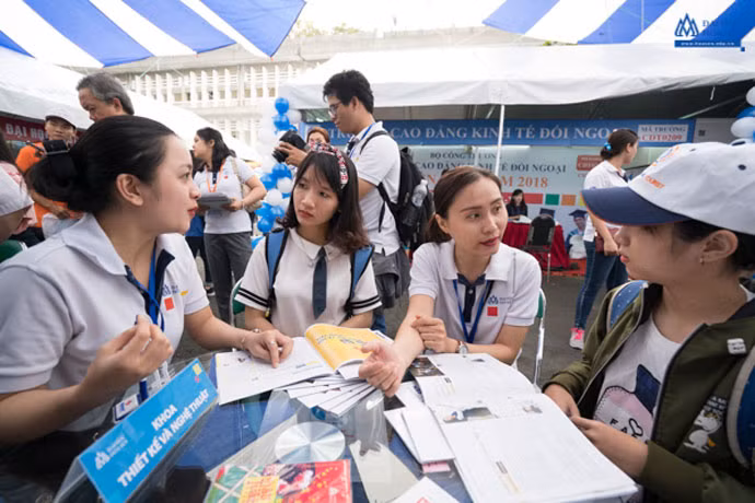 Tư vấn tuyển sinh. Ảnh minh họa