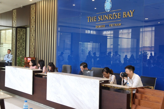 Phía chủ đầu tư vẫn chưa “định” rõ ngày sẽ thi công trở lại dự án.