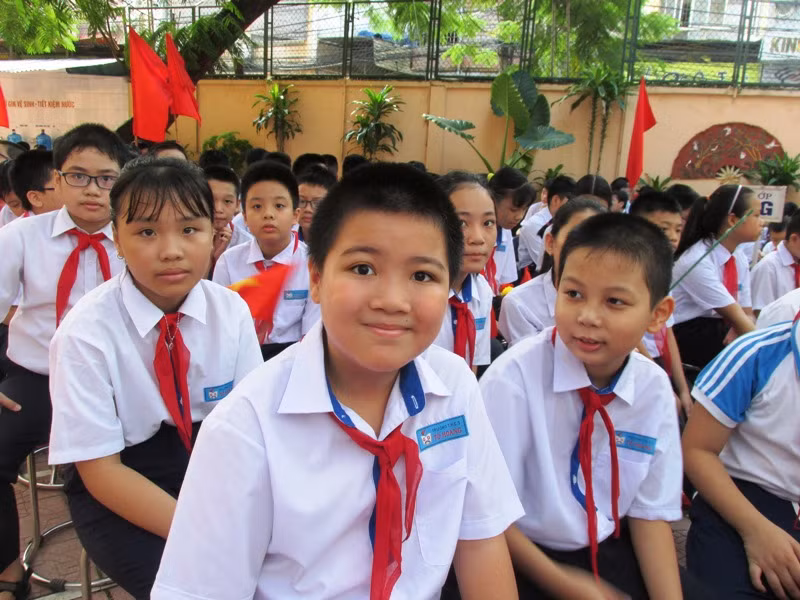 Trường THCS Tô Hoàng (Hà Nội) hân hoan bước vào năm học mới