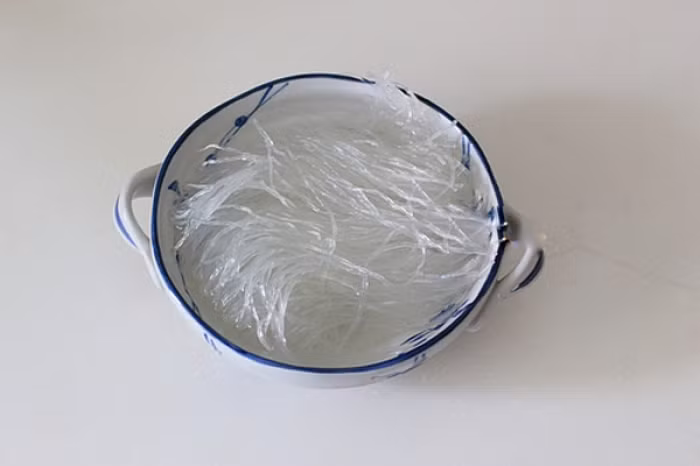 mien xao thit bam nhanh gon an ngon cho bua sang 9